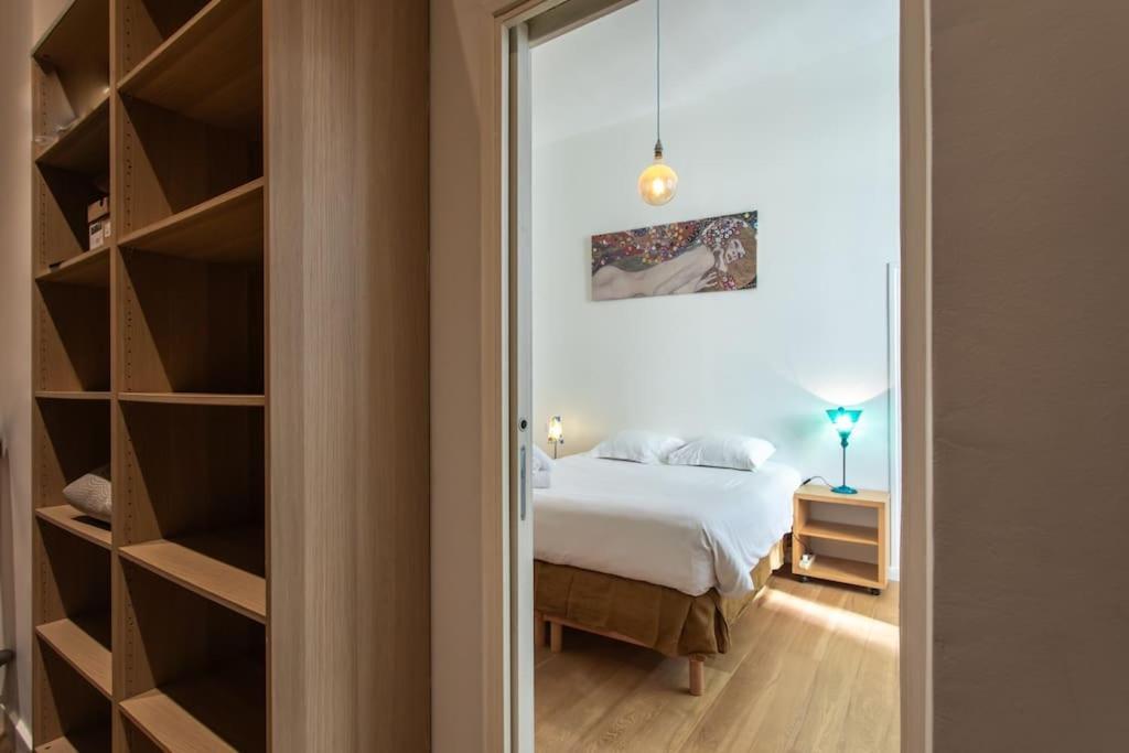 Appartement #22 Emma 2bdr Balcony Center Town 2mins Tramway